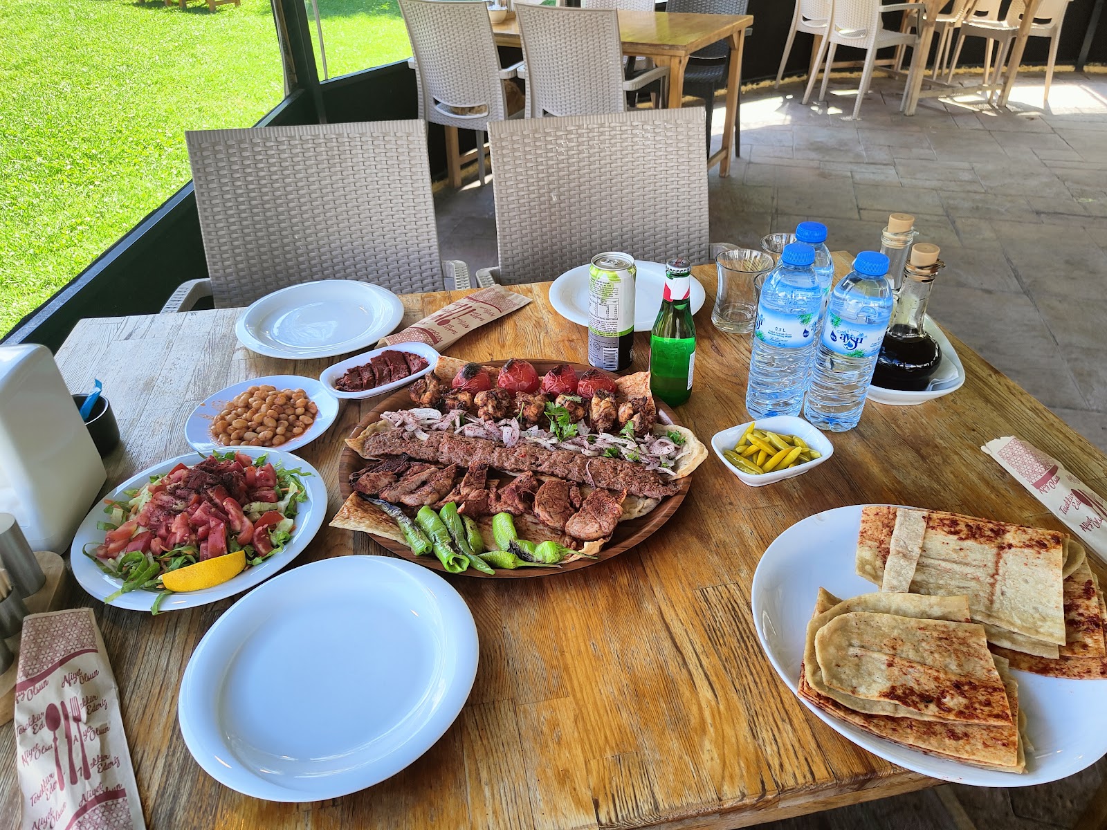 Nebioğlu Et -Balık Restoran Çay Bahçesi Petrol Ofisi Çay- Afyon — fotoğraf 4