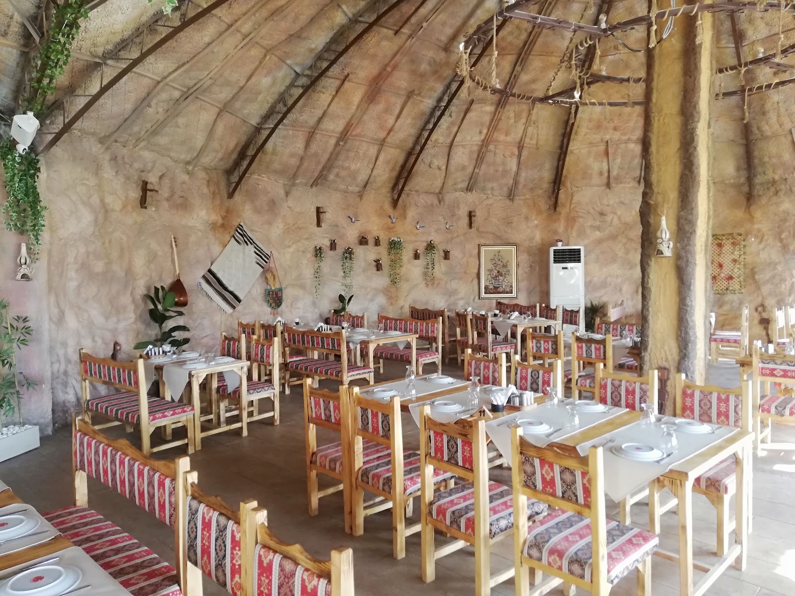 Nebioğlu Et -Balık Restoran Çay Bahçesi Petrol Ofisi Çay- Afyon — fotoğraf 5