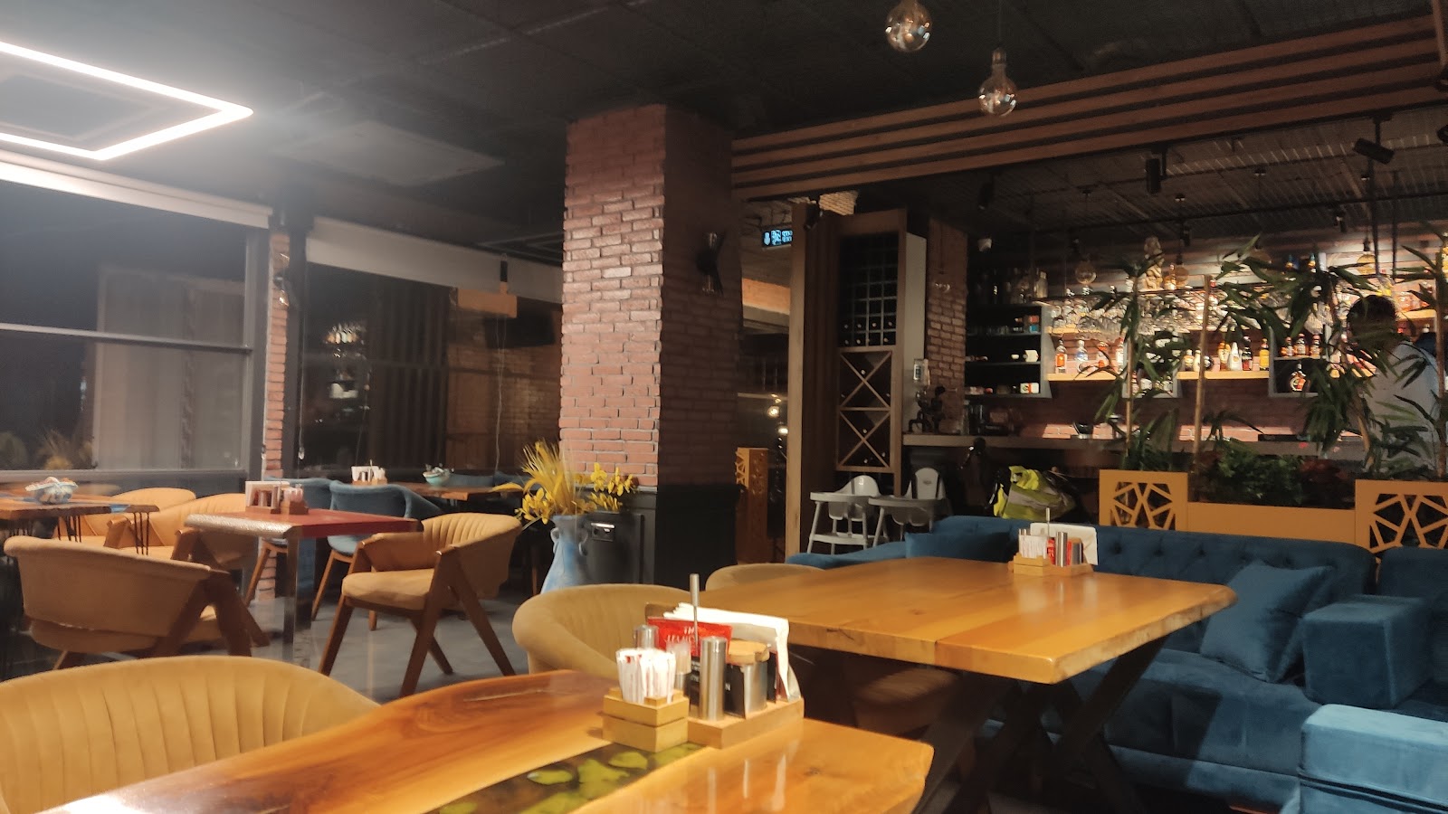 Neiva Restaurant — photo