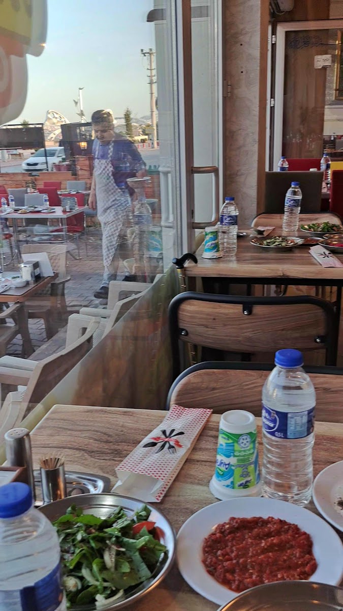 Neriman Usta Konya Mutfağı - Etliekmek Izgara — fotoğraf 3