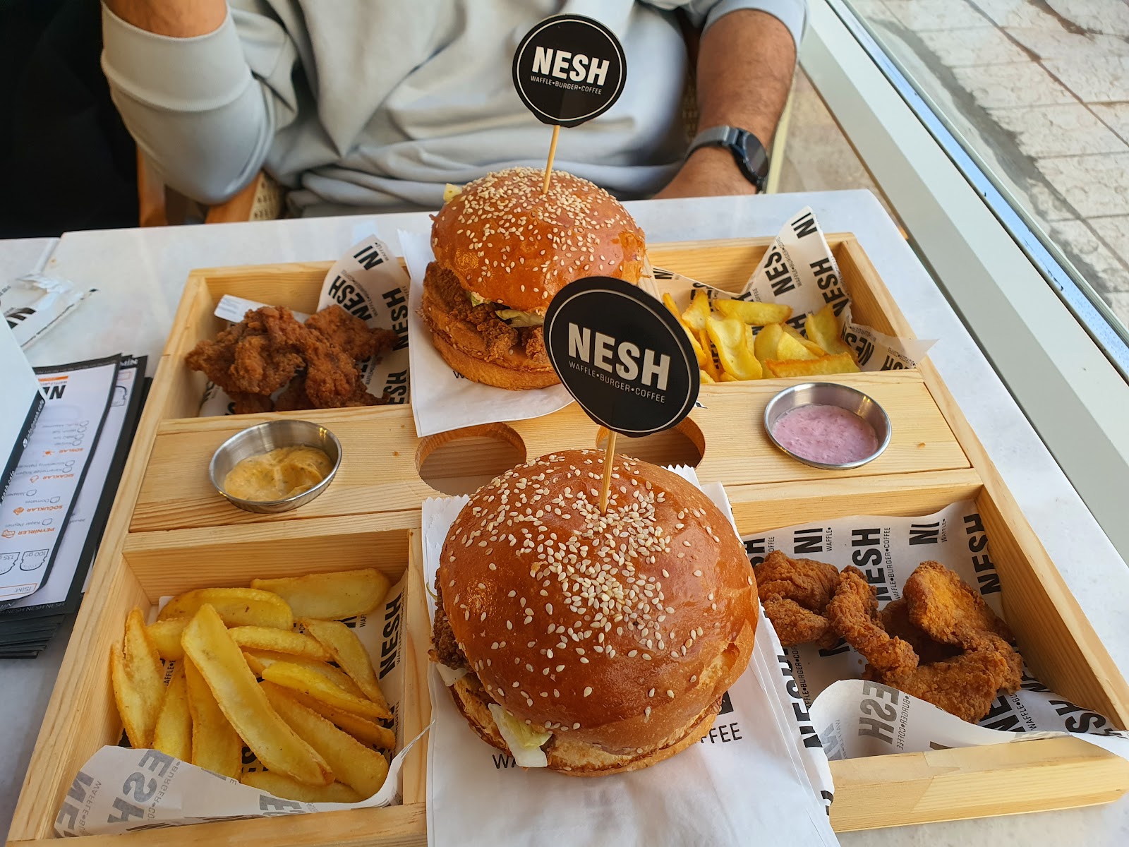 Nesh Waffle Burger Coffee Kırşehir — fotoğraf 2