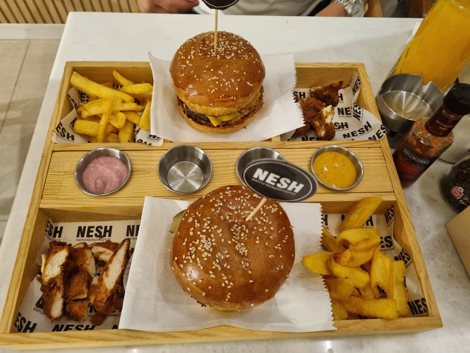 Nesh Waffle Burger Coffee Kırşehir — fotoğraf 4