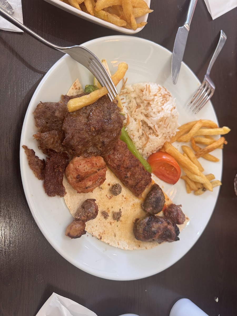 Niazi's Gazimağusa A'la Carte Restaurant & Cafe — photo 5