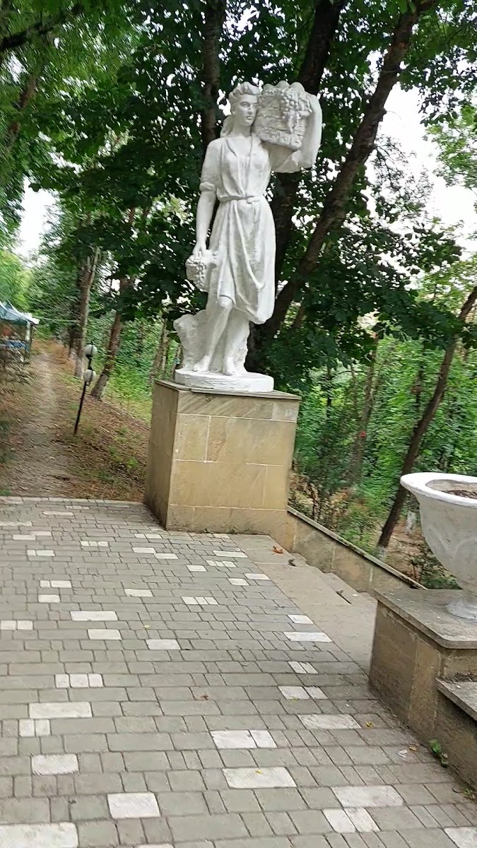 Nizami Park — photo 3