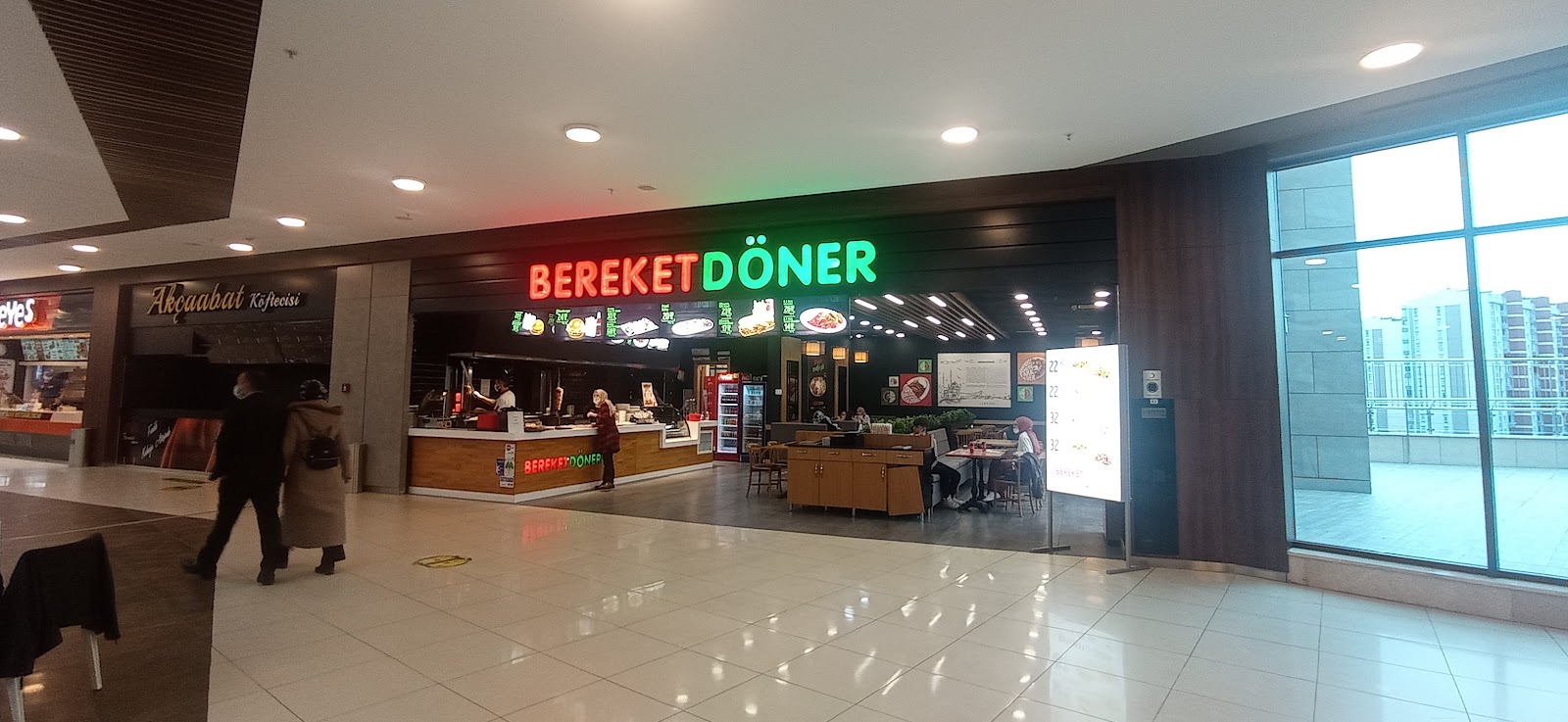 Novaland Outlet Alışveriş Merkezi — fotoğraf 4