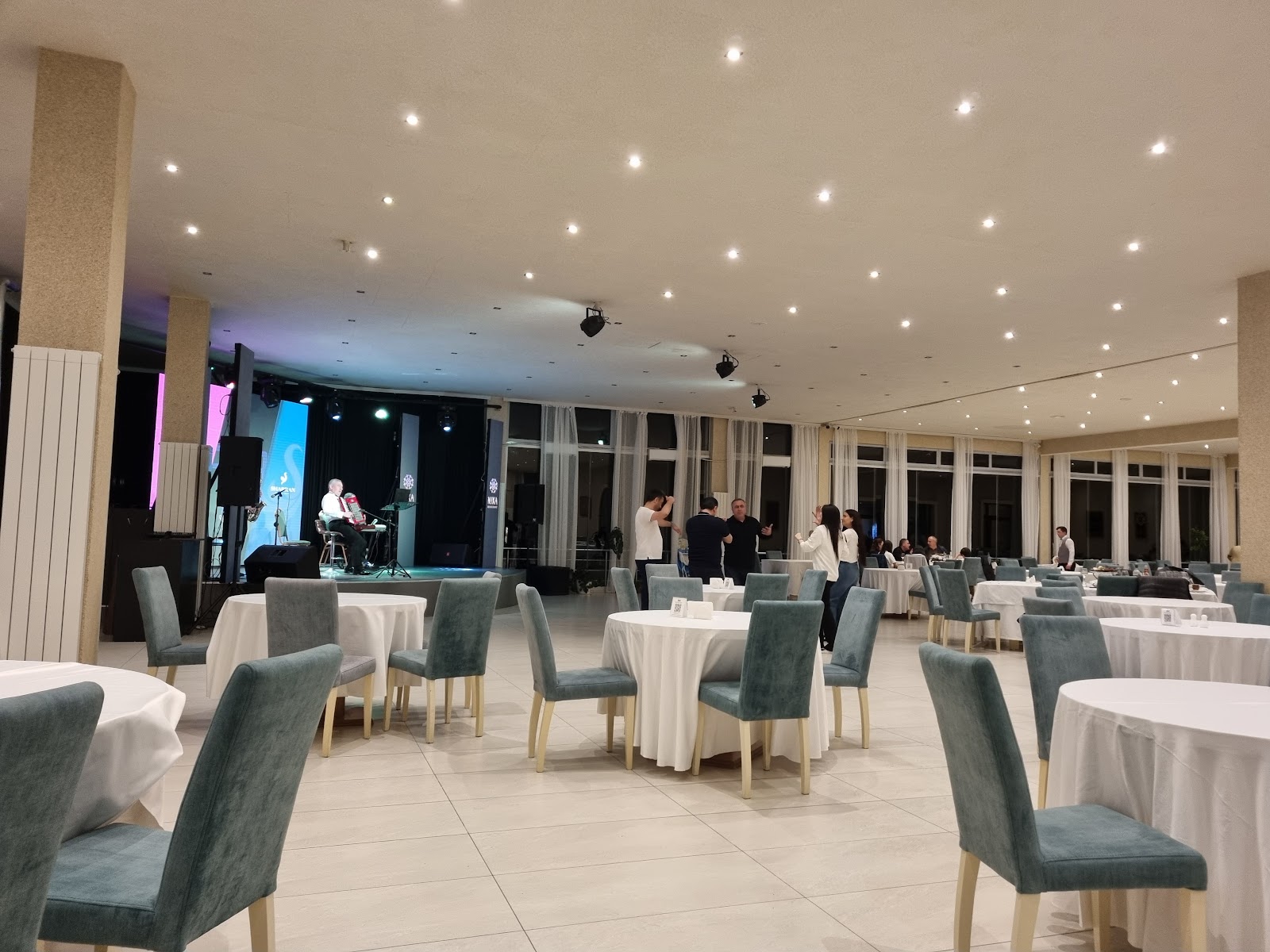 Nuxa Restaurant — photo