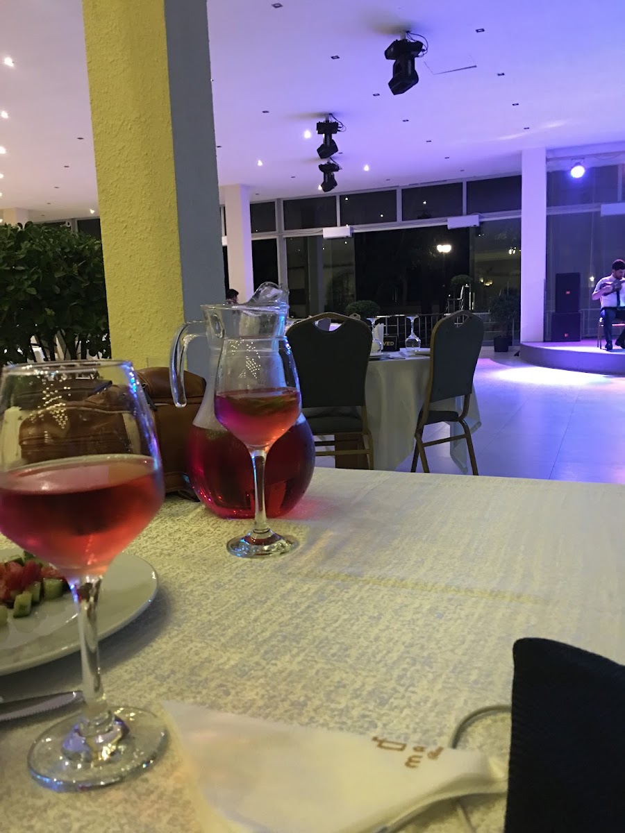 Nuxa Restaurant — fotoğraf 4