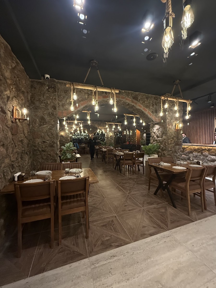 ÖMER USTA ET LOKANTASI KIRŞEHİR ŞUBESİ — fotoğraf