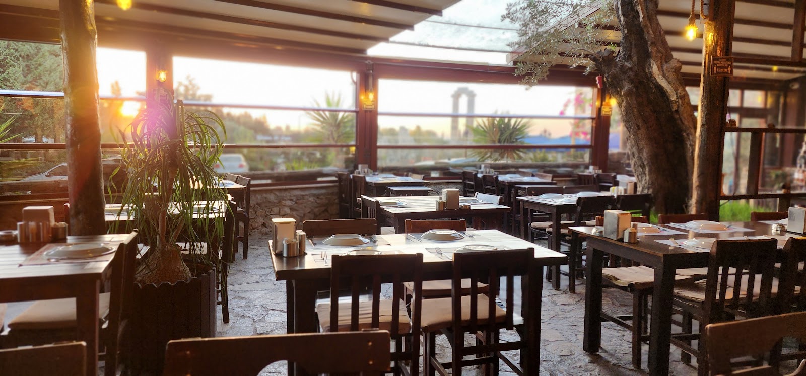 Oriste Restaurant — photo 2