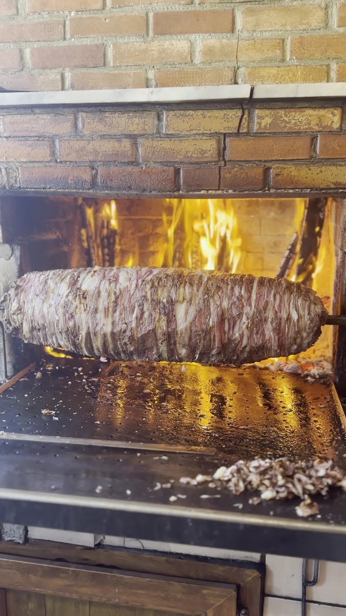 Örnek Çağ Kebabi Ibo Ve Yunus'un Yeri — photo 2
