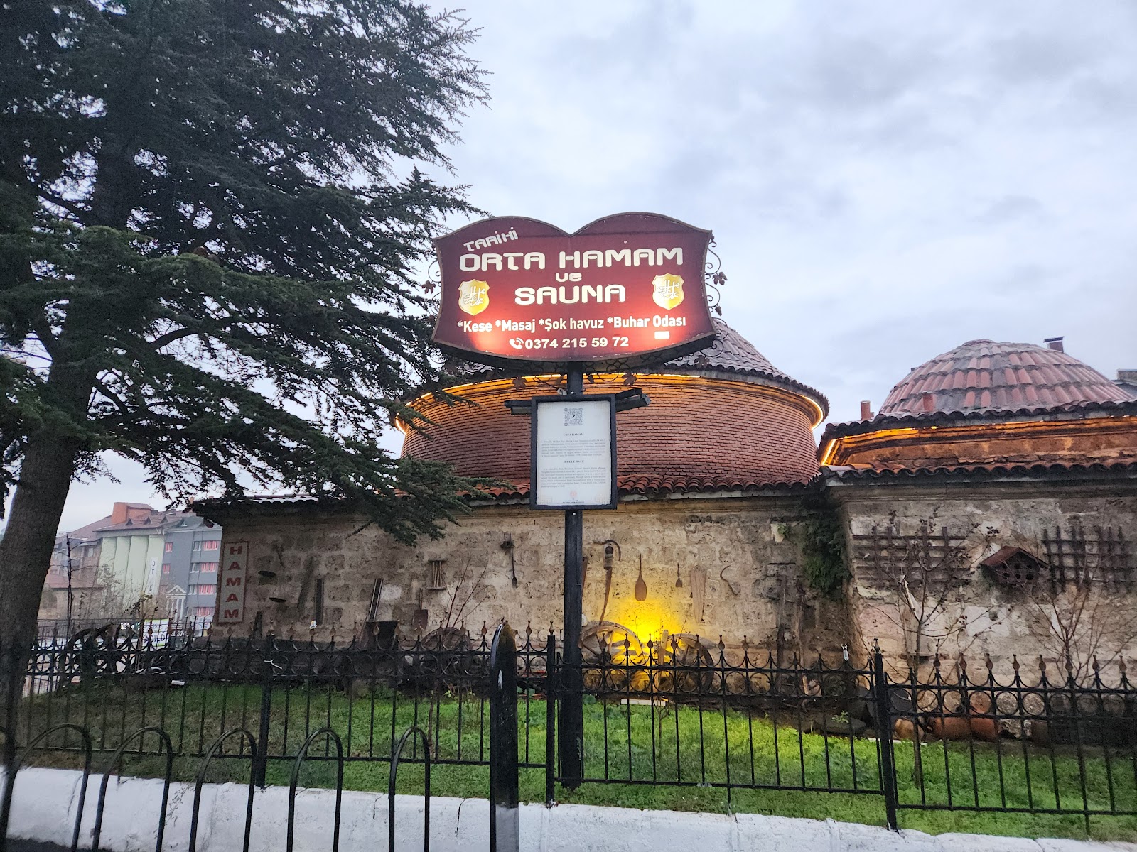 Bolu: Orta Hamam, Taşhan ve camiler