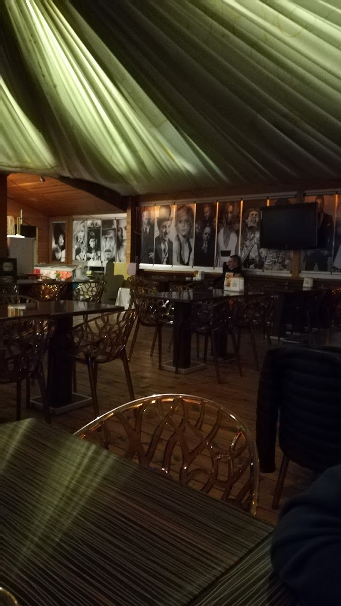 Own kafe bar — fotoğraf 3