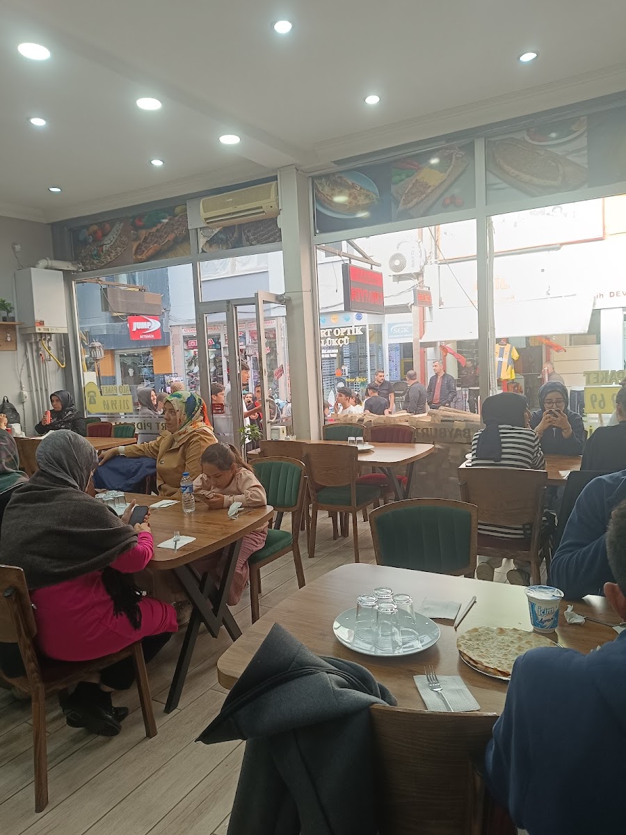 ÖZ BAYBURT PİDE SALONU — fotoğraf 3