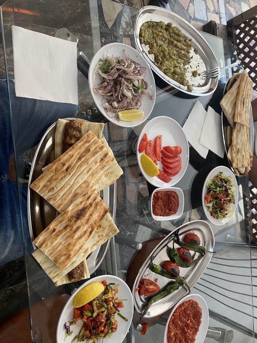 Öz Beyti kebap salonu hacı sıddık usta — photo 2