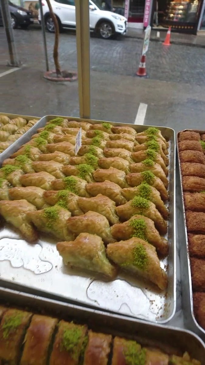 Öz Diyarbakır Burma Kadayıf baklava künefe — photo 3