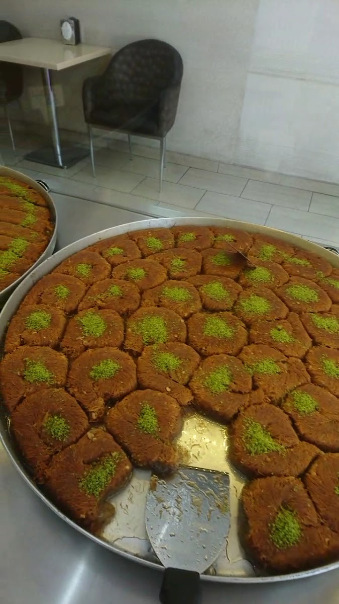 Öz Diyarbakır Burma Kadayıf baklava künefe — photo 10