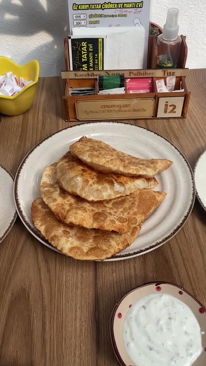 Öz Kırım Tatar Çibörek ve Mantı Evi — fotoğraf 3