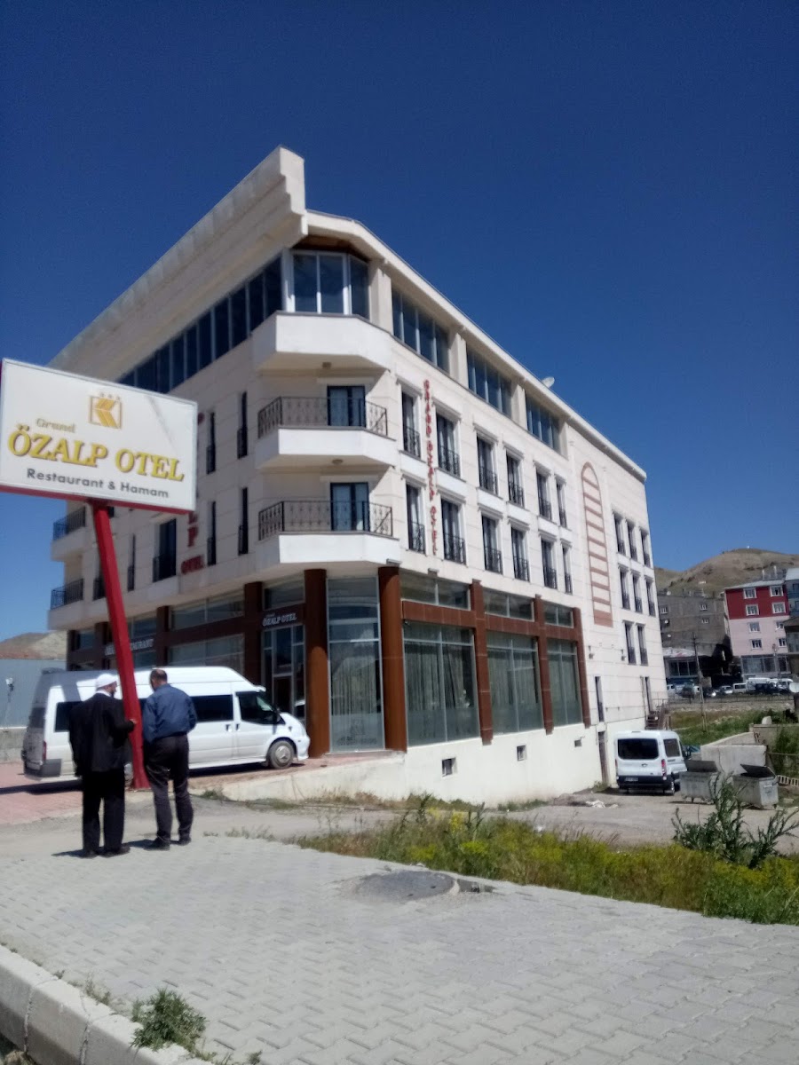 Özalp Grand Hotel — photo