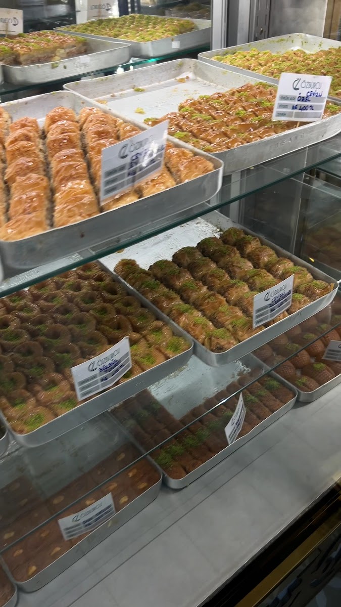 Özburcu Ekmek Fırın & Cafe — fotoğraf 3