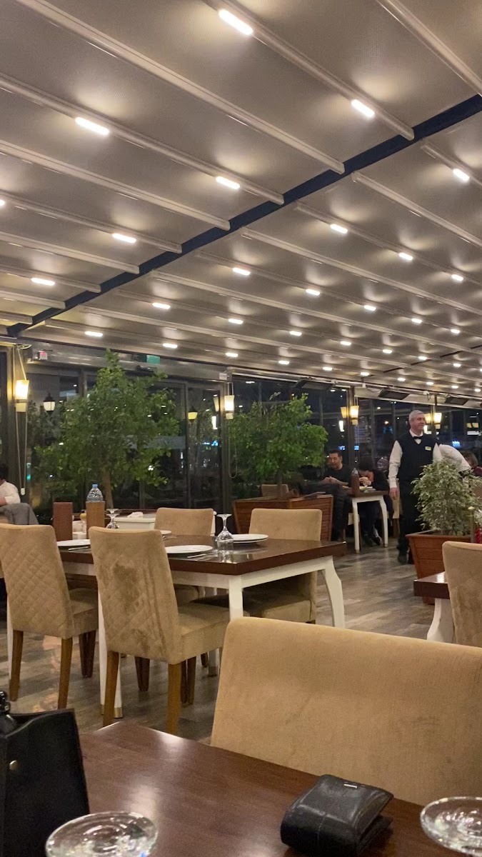 Özdemiroğlu Kebap Baklava — fotoğraf 4