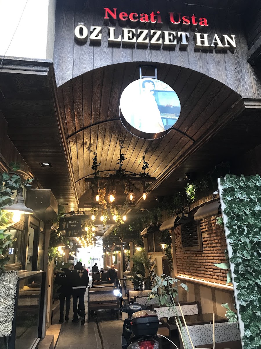 Özlezzet Lokantasi — fotoğraf