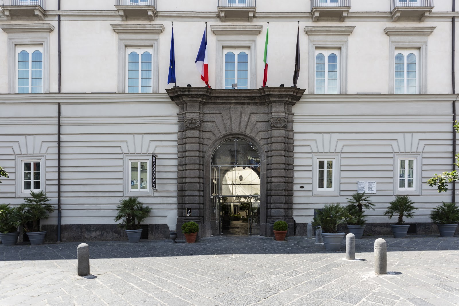 Palazzo Caracciolo Naples — photo