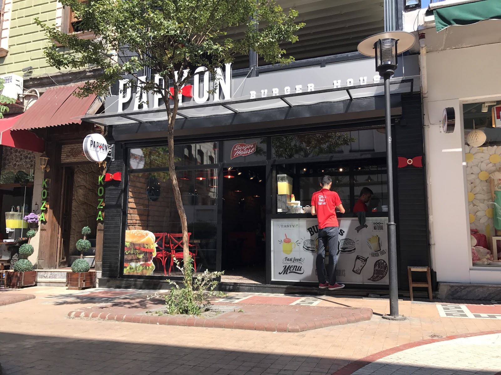 PAPYON BURGER HOUSE — photo