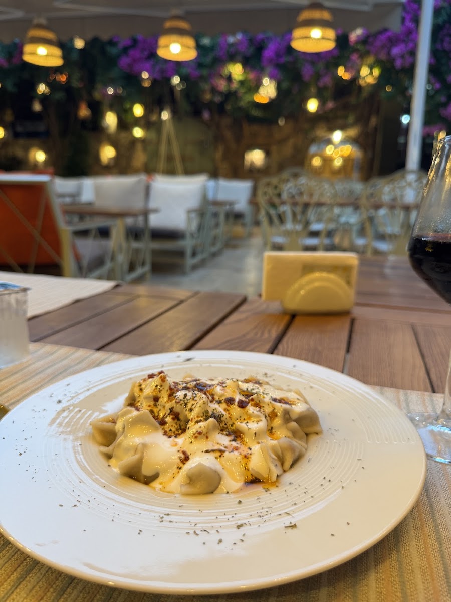 Patron's Garden Cafe&Bistro — photo 2