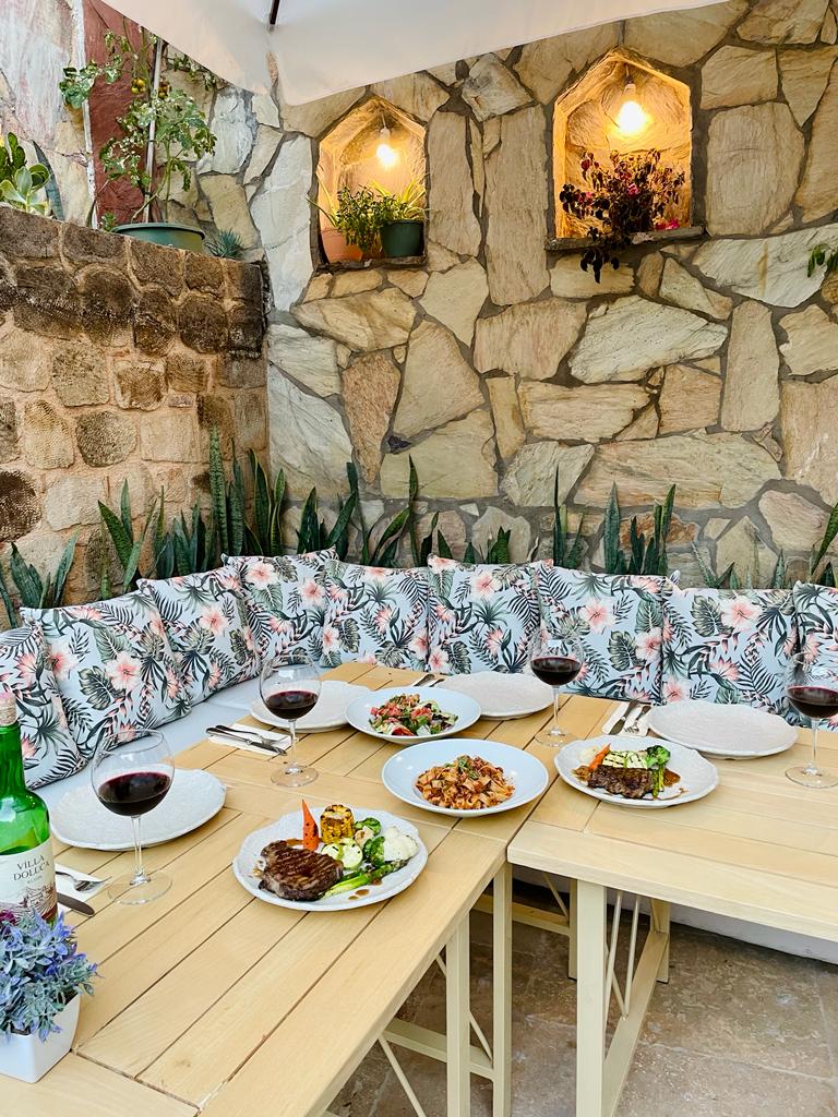Patron's Garden Cafe&Bistro — photo 5