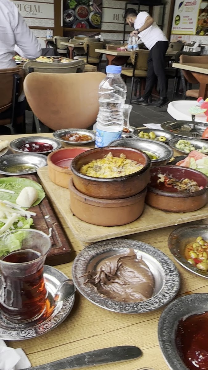 Pendirhan Atmali Kebap ve Kahvaltı Sarayı — fotoğraf 3