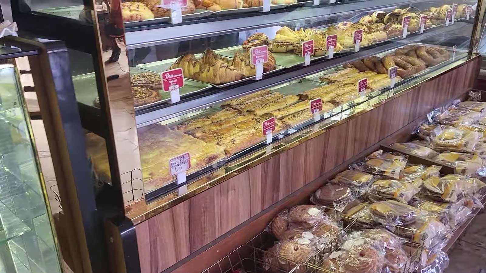 Petek Pastahanesi — photo 3