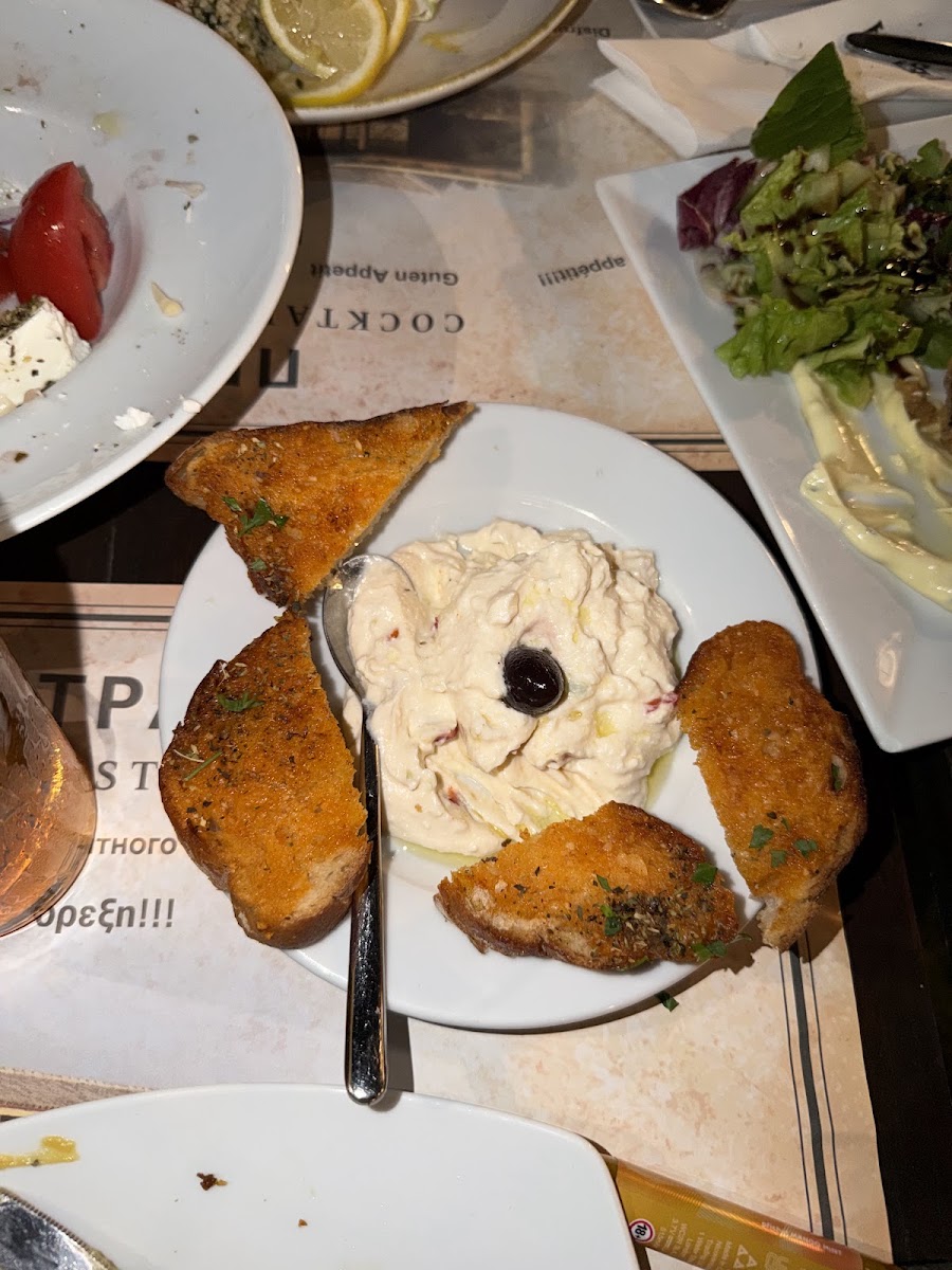 Petra Beach Bar Almiros Corfu - Kerkyra ( ΠΕΤΡΑ ) — photo 3