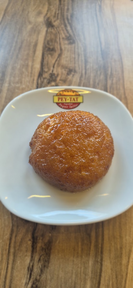 Pey-Tat Hayrabolu Peynir Tatlısı — photo 2