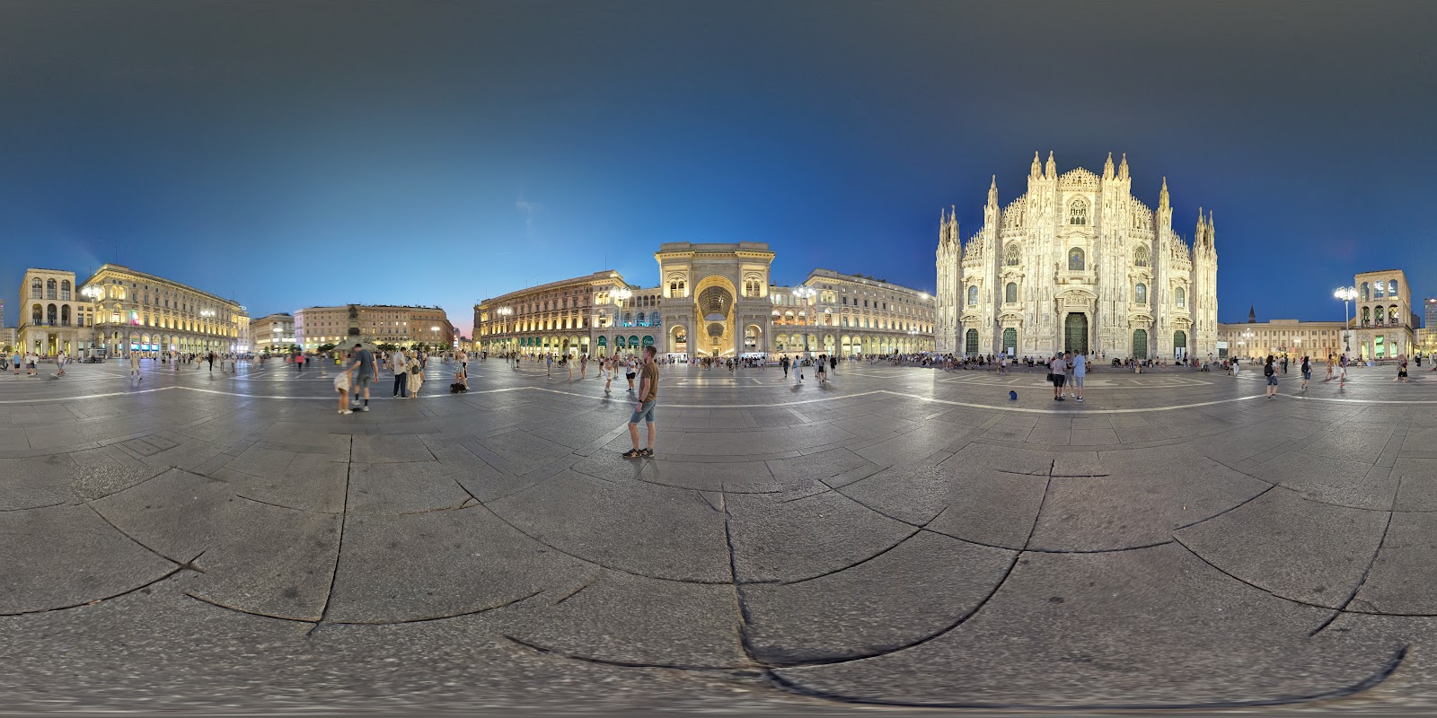 Piazza del Duomo — photo 5