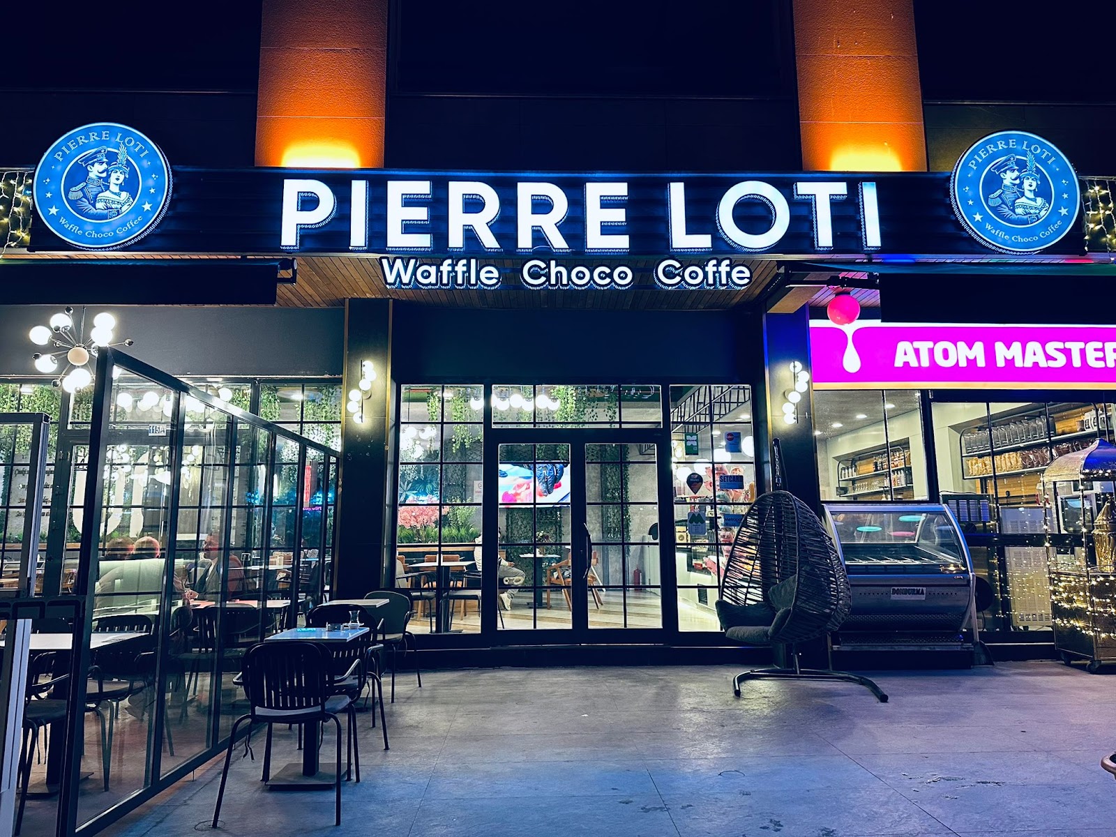 Pierre Loti Waffle Choco Coffee — photo 2