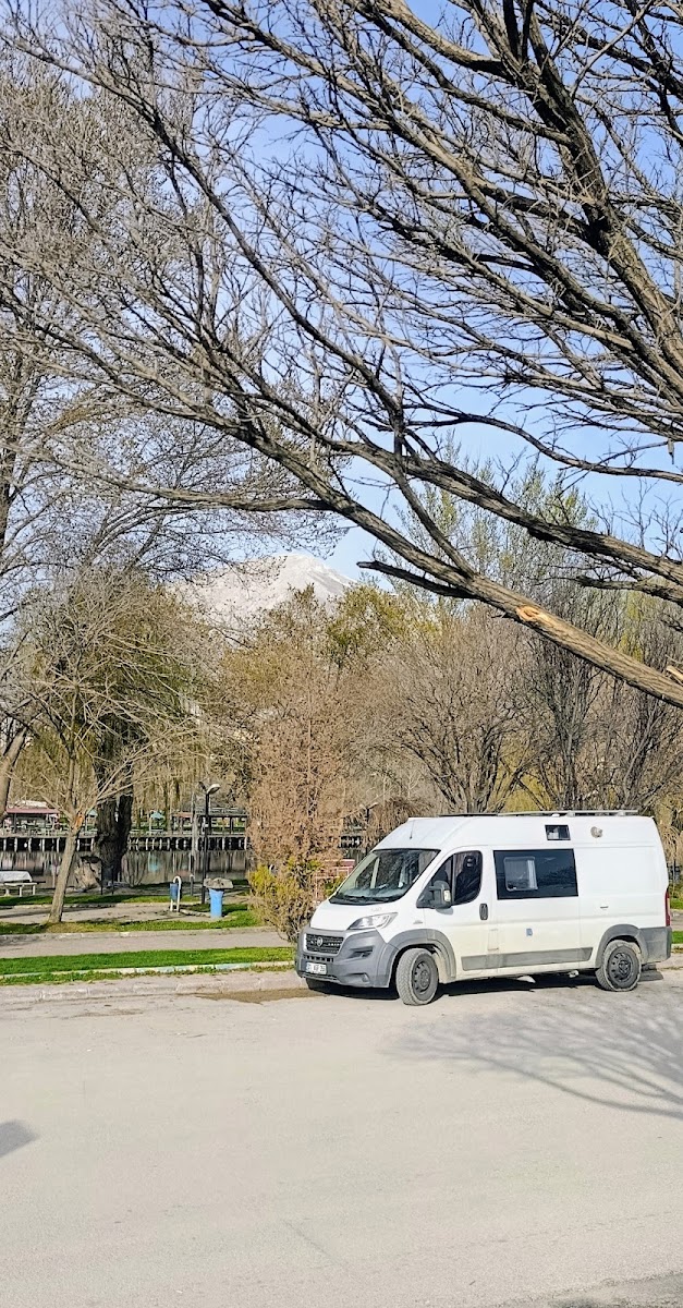 Pınarbaşı Mesire Alanı Elbistan — fotoğraf 2