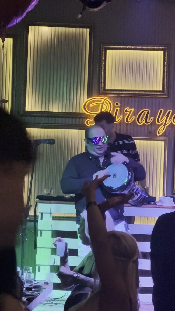 Piraye Restaurant — photo 2