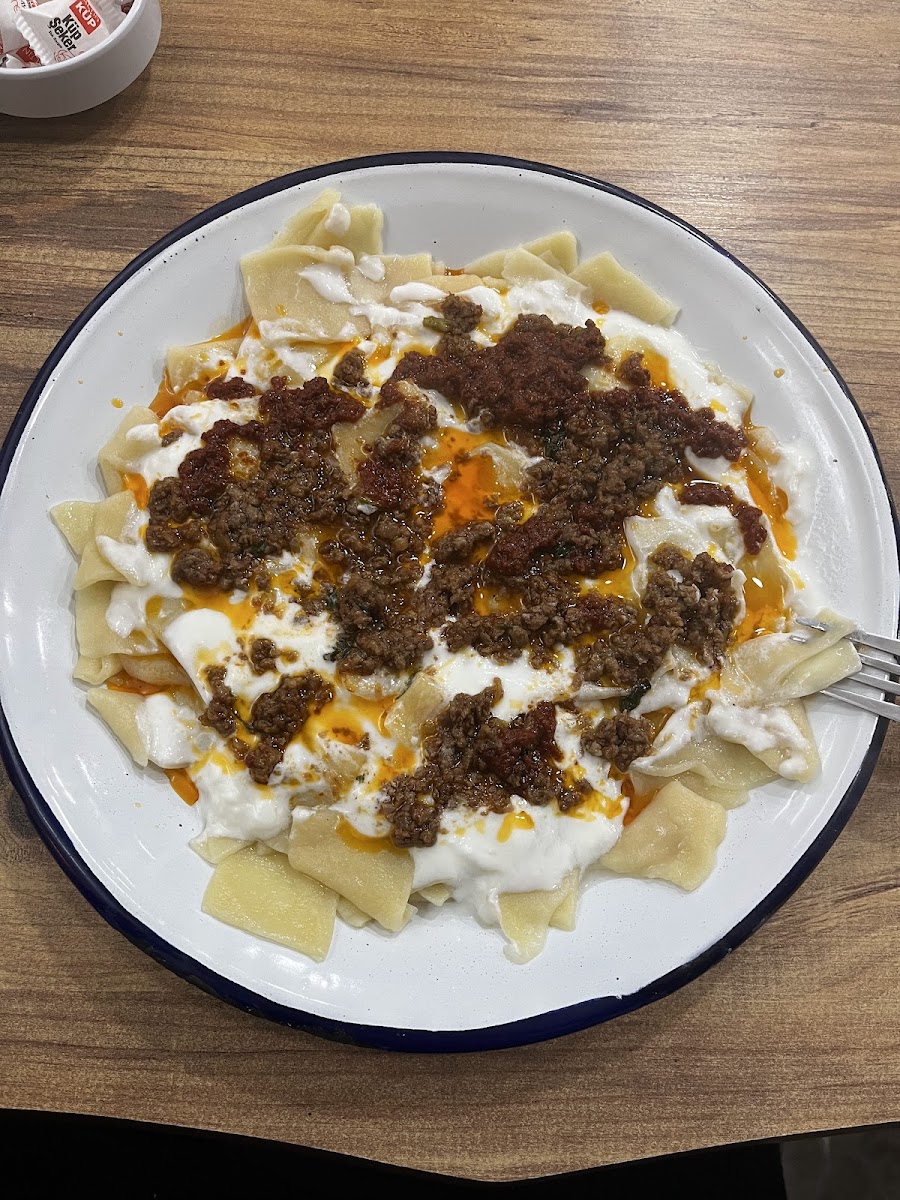 PİROŞKİ EV YEMEKLERİ VE MANTI EVİ — fotoğraf 2