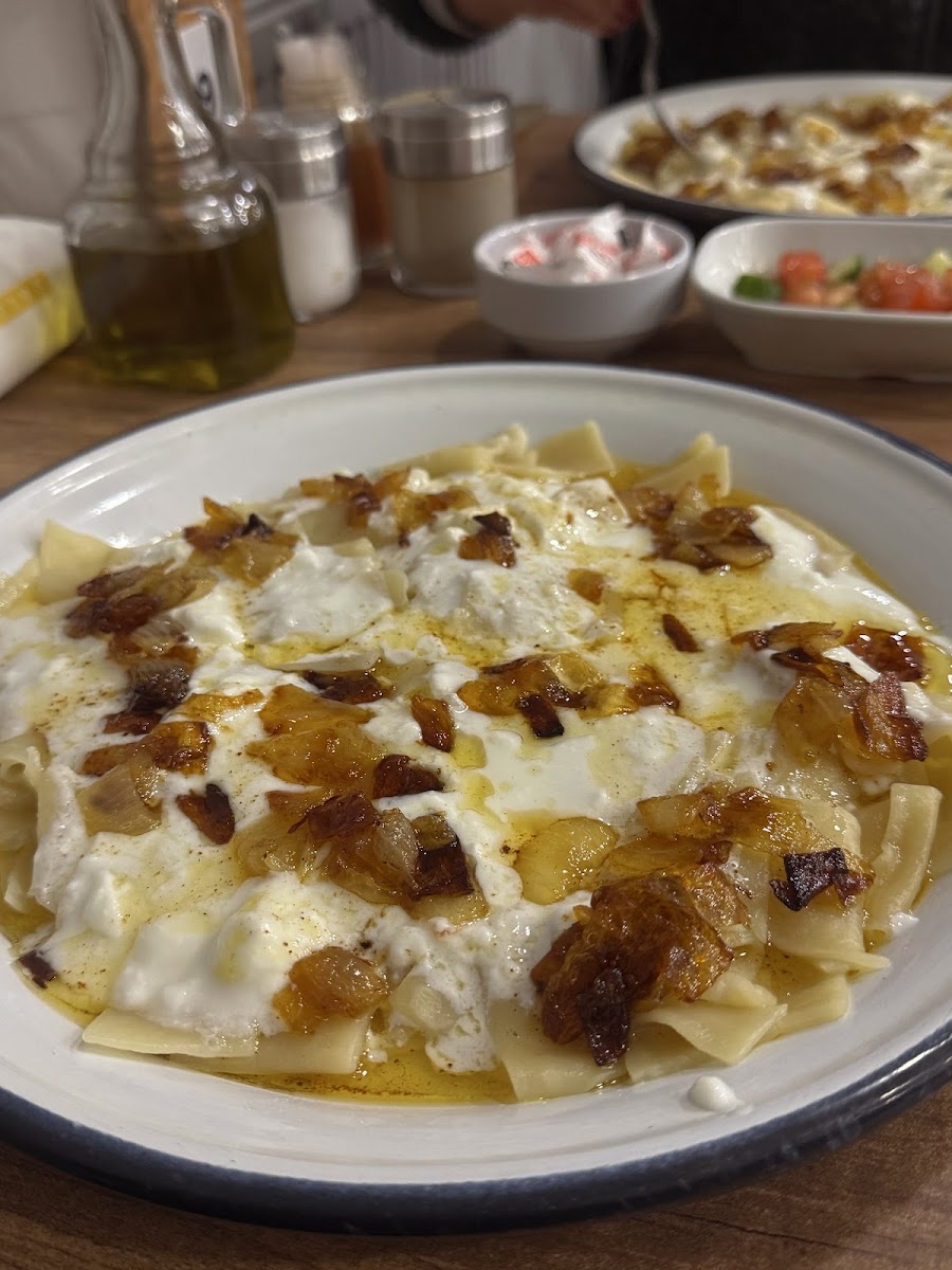 PİROŞKİ EV YEMEKLERİ VE MANTI EVİ — fotoğraf 4