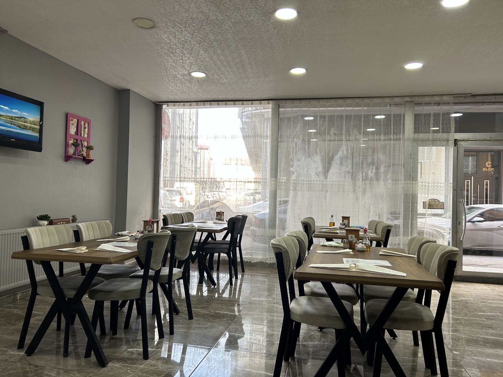 PİROŞKİ EV YEMEKLERİ VE MANTI EVİ — fotoğraf 5