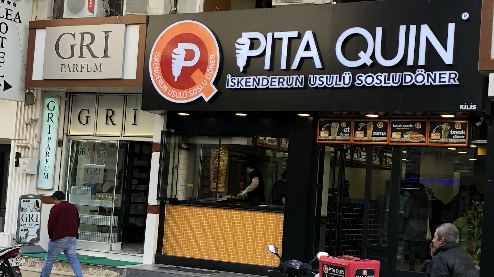 PİTA QUİN DÖNER — fotoğraf