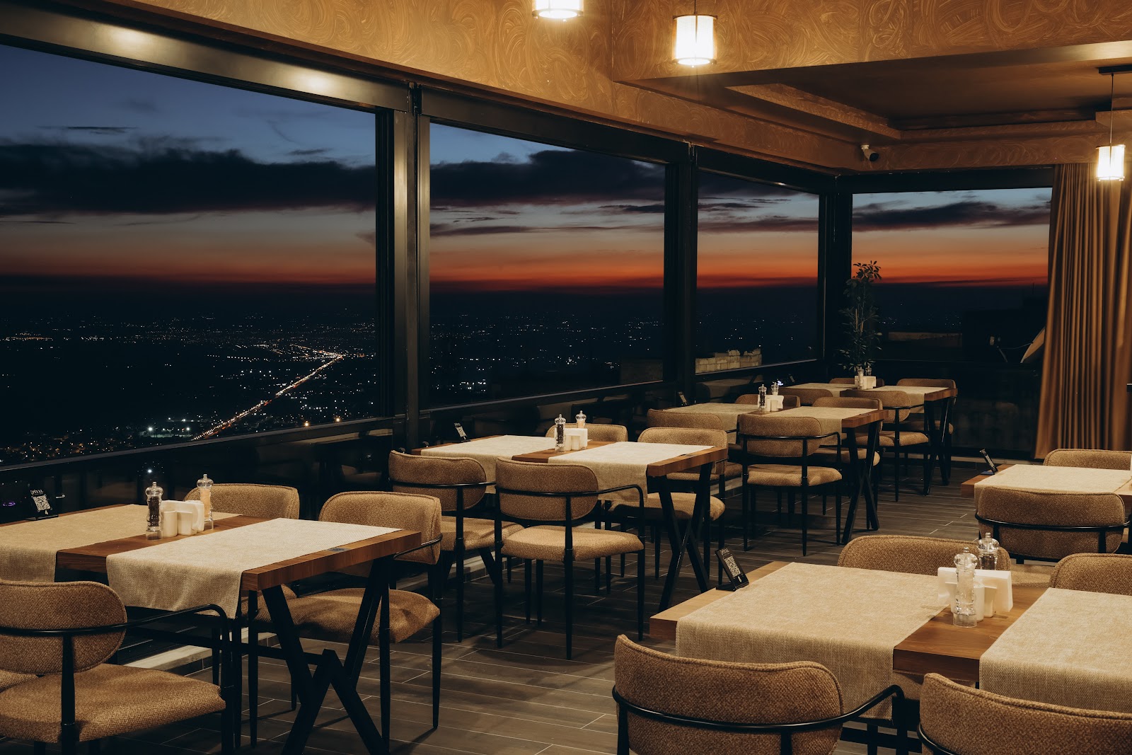 Piyal Wine House & Italian Restaurant — fotoğraf 1