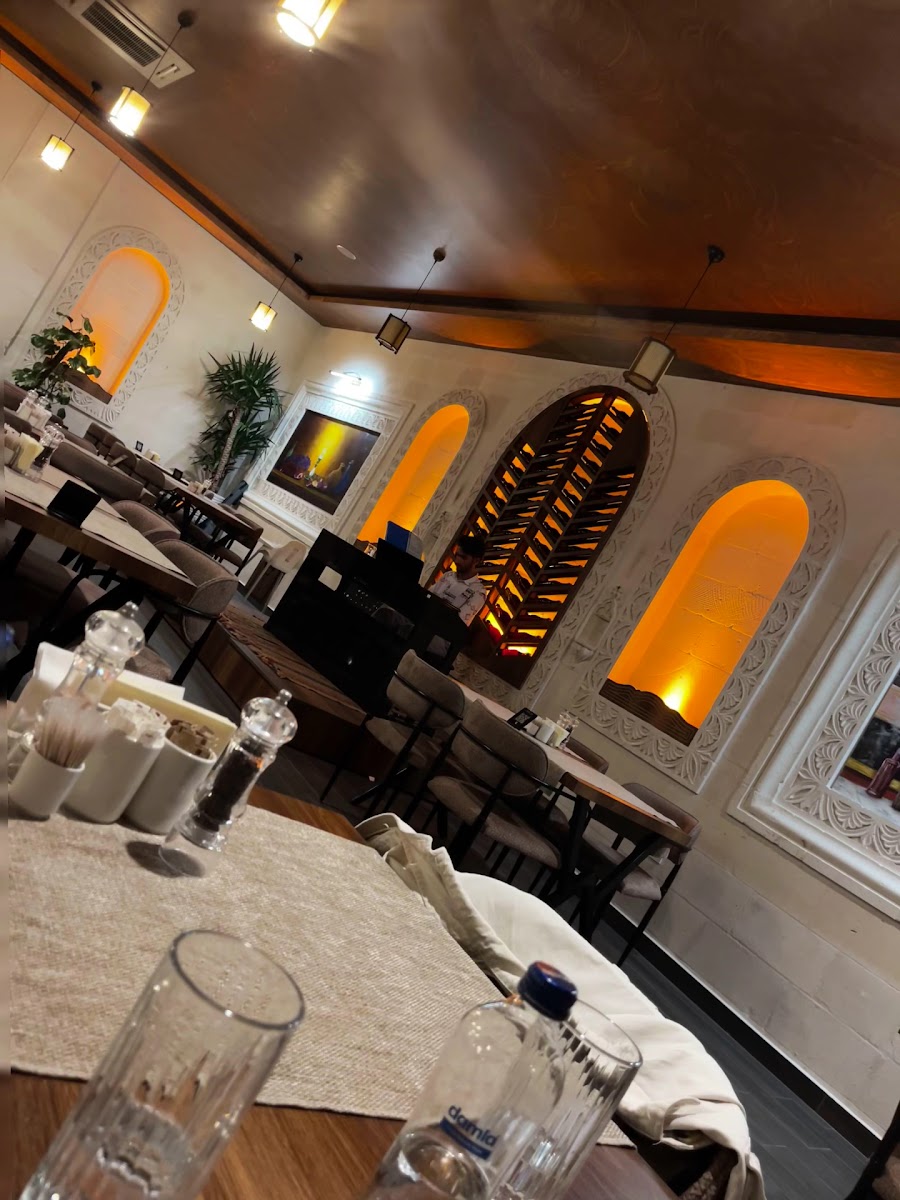 Piyal Wine House & Italian Restaurant — fotoğraf 3