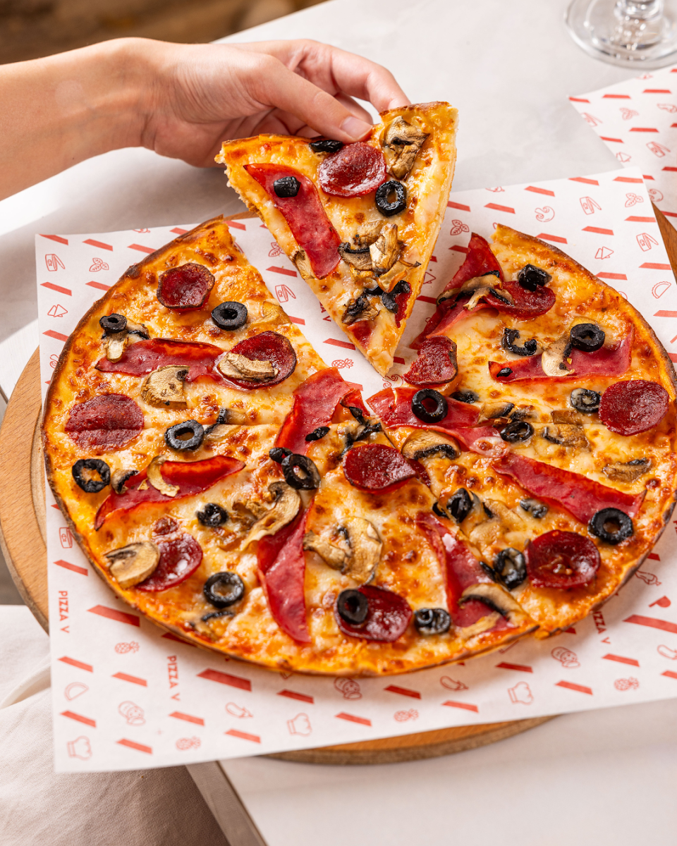 Pizza V Kaleiçi — fotoğraf 10