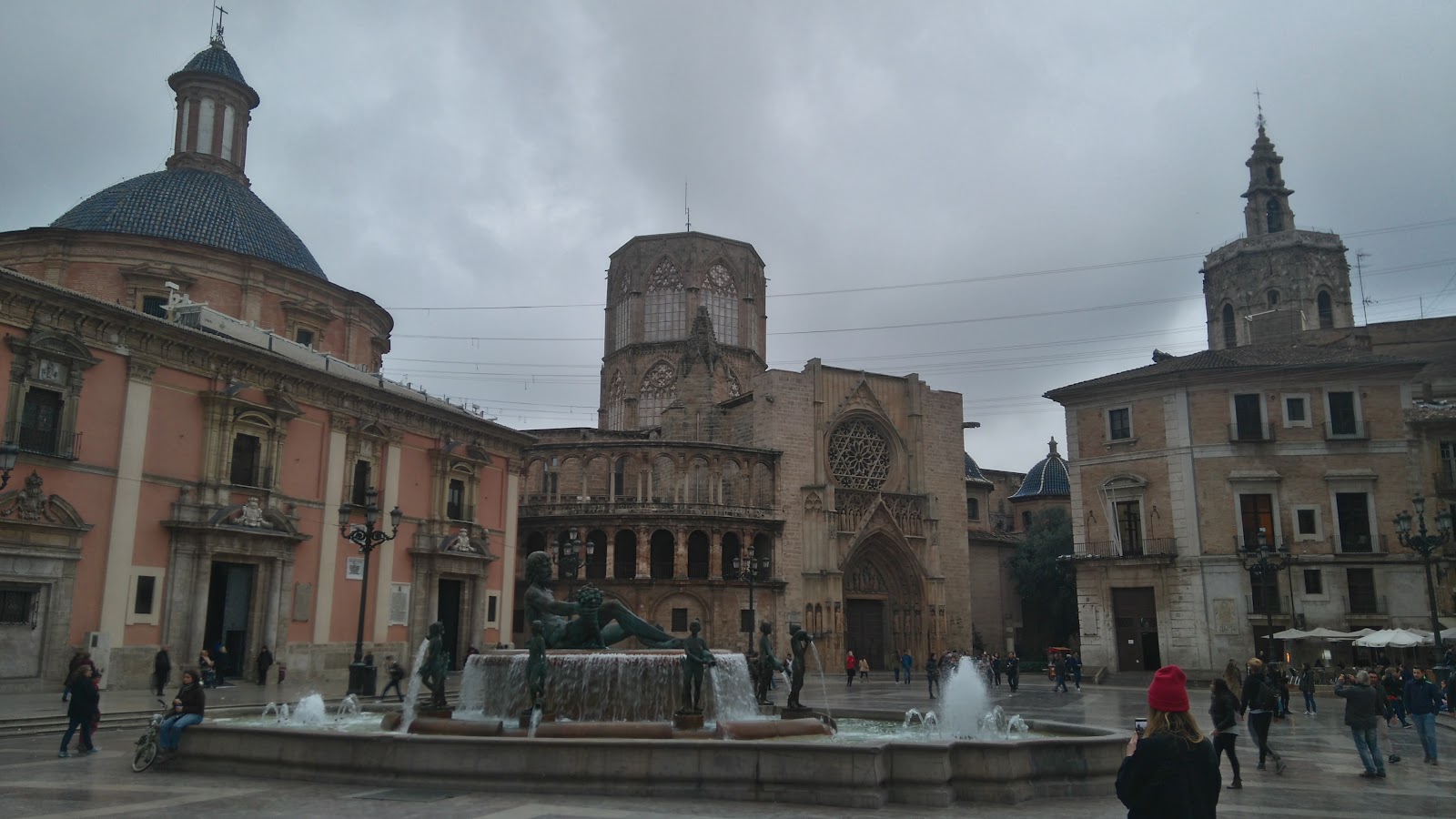 Plaça de la Mare de Déu — photo 2