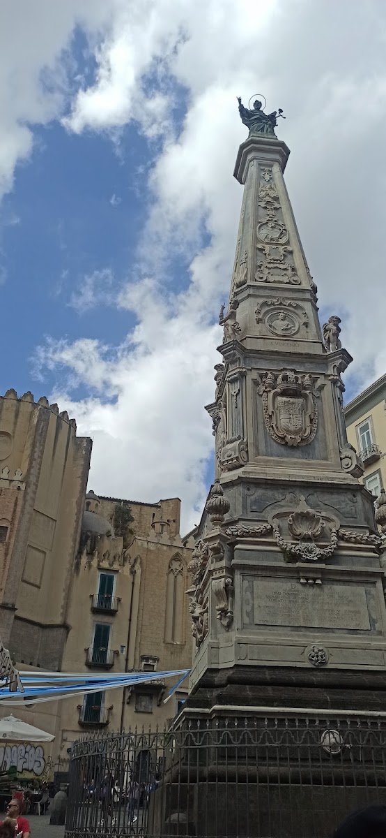 Quartieri Spagnoli — photo 2