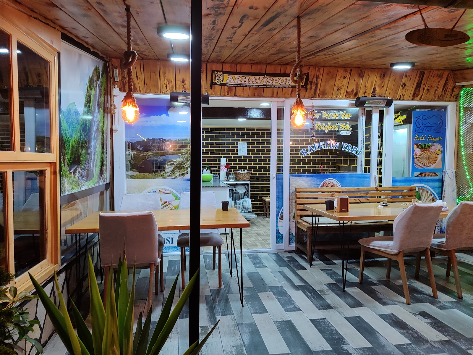 Rafet'in Yeri Balık Lokantası — fotoğraf 2