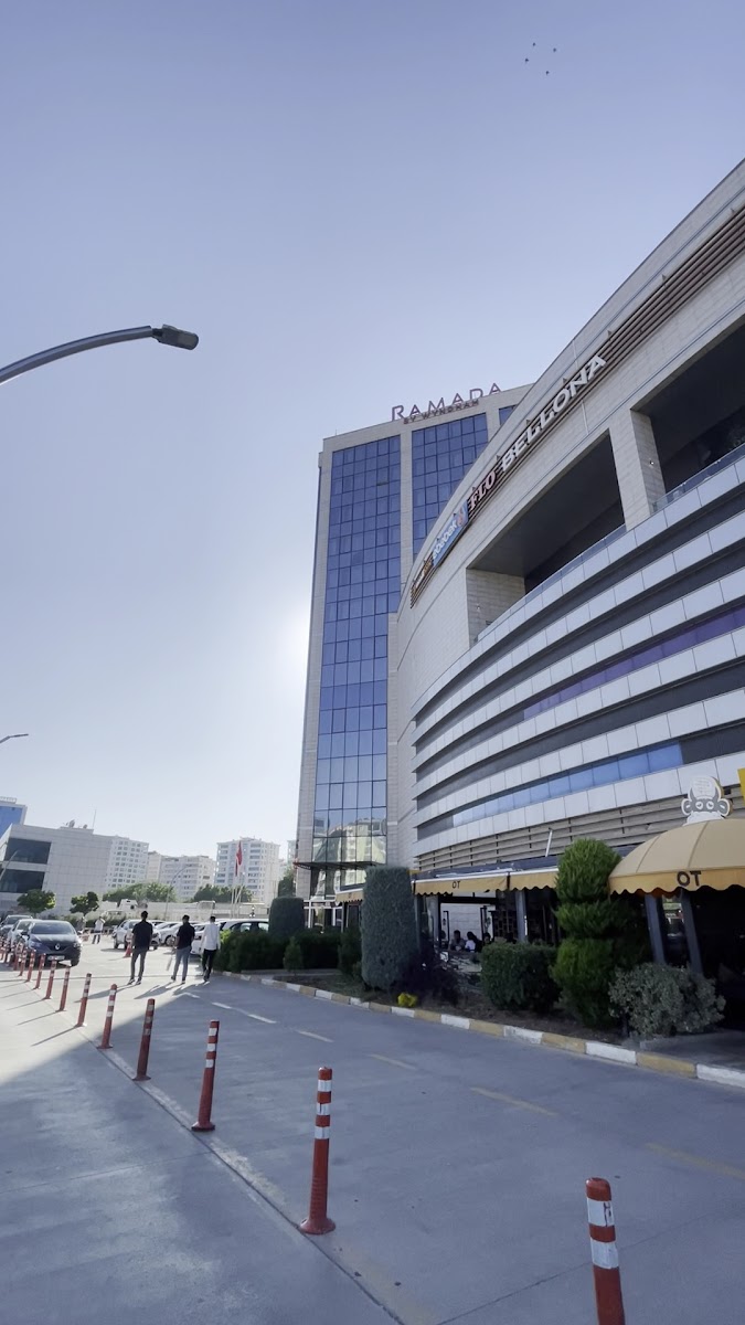 Ramada by Wyndham — fotoğraf 3