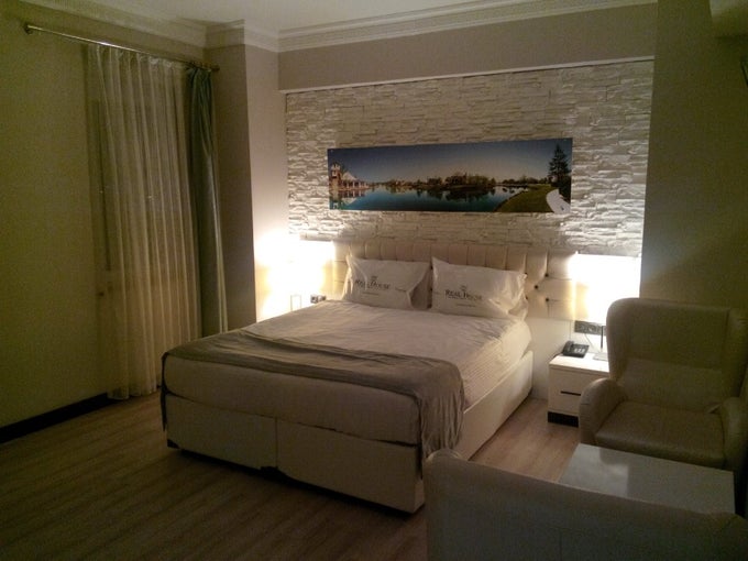 Real House Hotel — fotoğraf 8