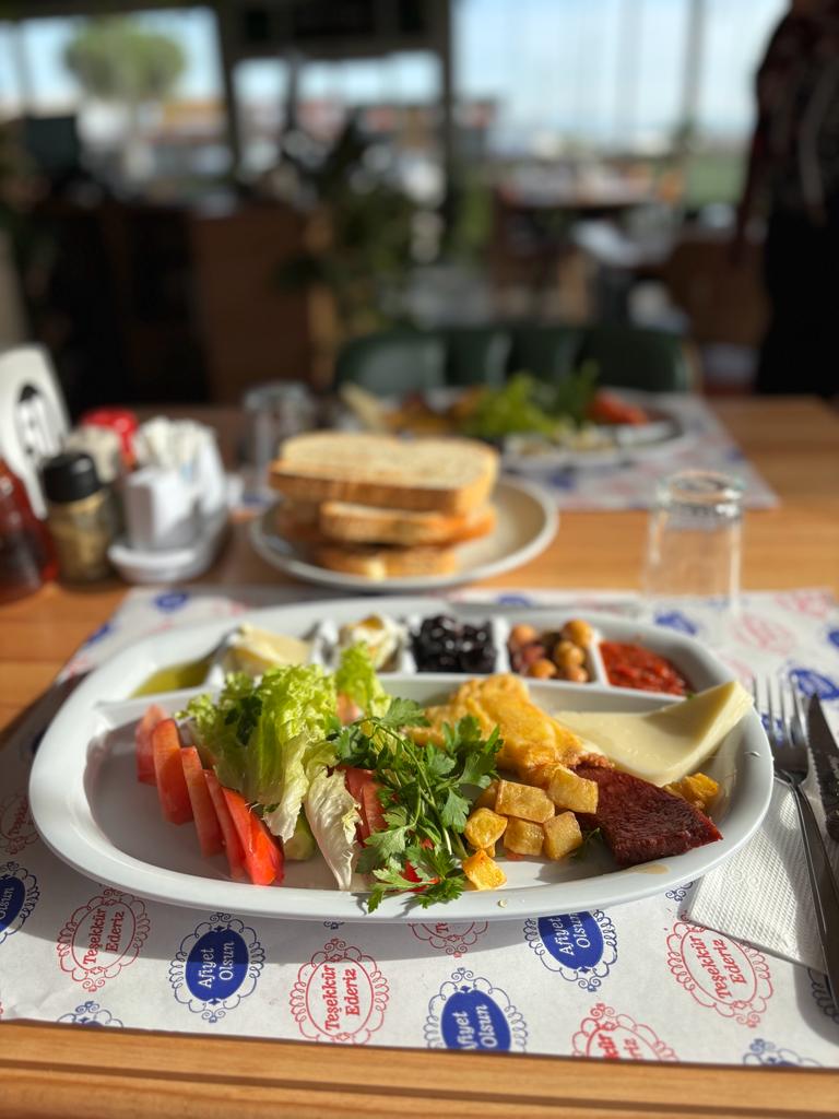 Regal İmren Çorba & Yemek & Et ve Izgara Salonu — fotoğraf 5